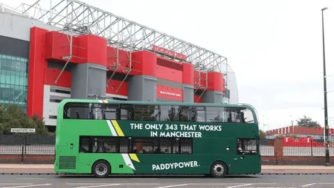 国外12岁男孩沉迷母乳，日饮超十次，体重达200斤引发关注