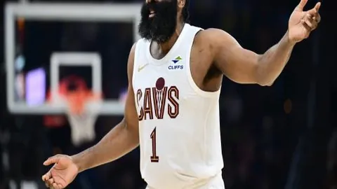 深圳机场开启首场跑道路跑盛典 3月30日17：10