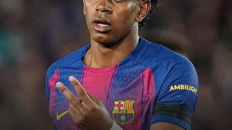 前红军球员预言：联赛杯巅峰对决火花四溅，纽卡斯尔有望夺冠